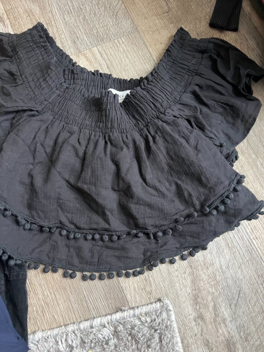 APIECE APART Off Shoulder RISAL Ruffle Crop Top XS - Picture 4 of 10